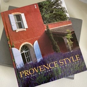 Provence Style Book